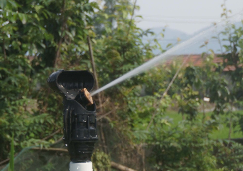 آبپاش کبری پلیمری 1/2 اینچ 10 متری ورسک