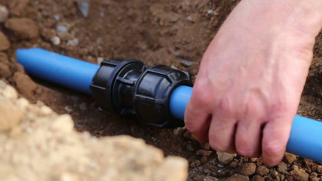 بهترین روش اتصال لوله پلی اتیلن